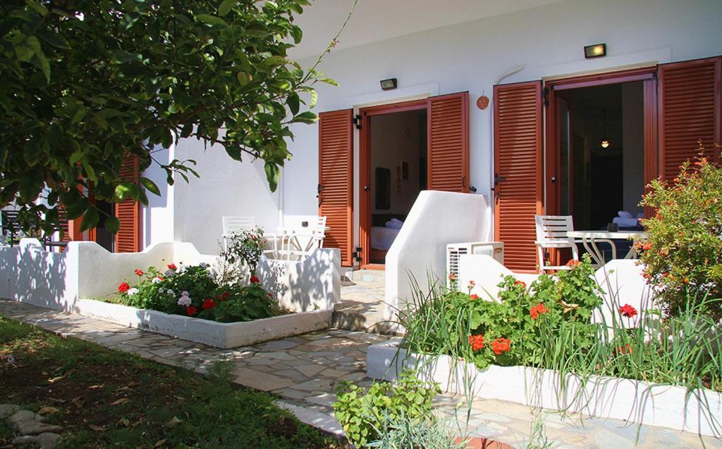 Helios Serifos Livadi  Екстер'єр фото